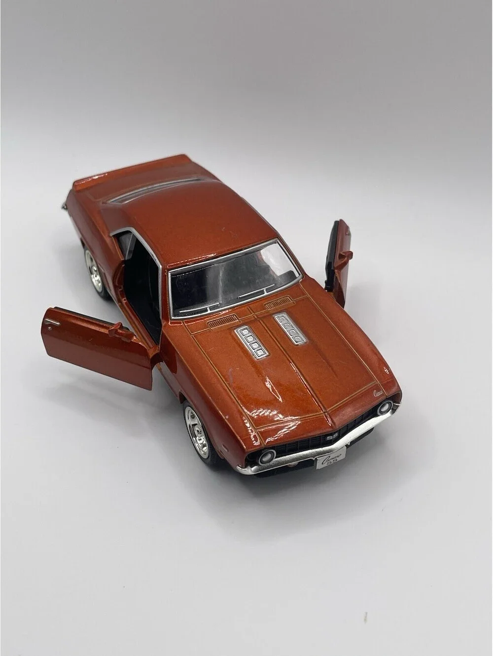 1969 Chevy Camaro SS / RMZ CITY DIE CAST Scale 1:32 Red Pull Back